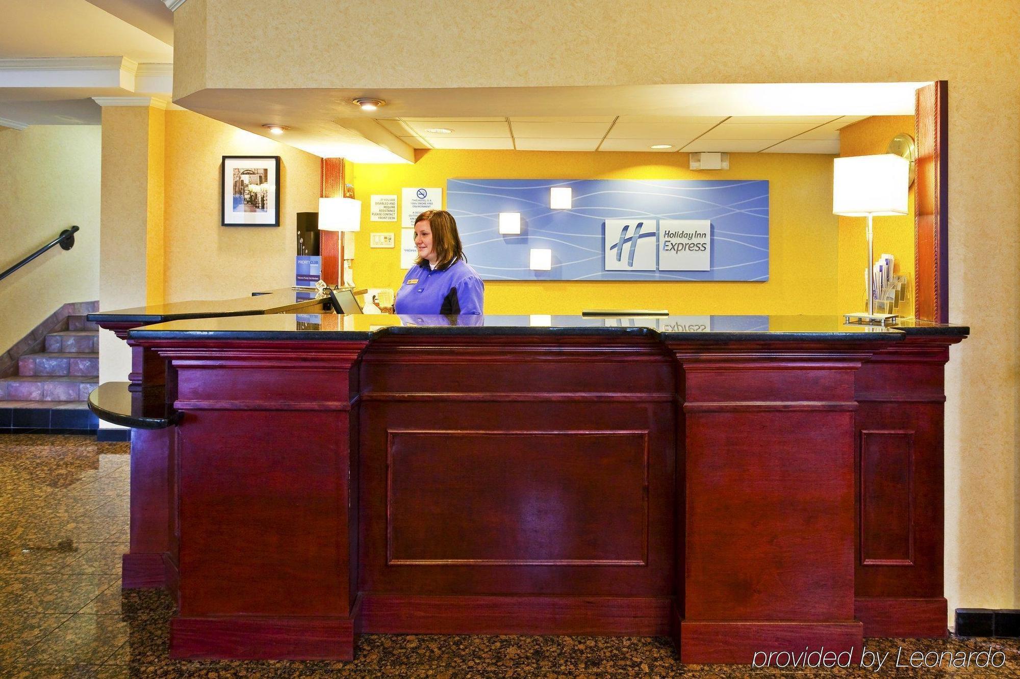 Holiday Inn Express & Suites Nashville-I-40 & I-24 מראה חיצוני תמונה